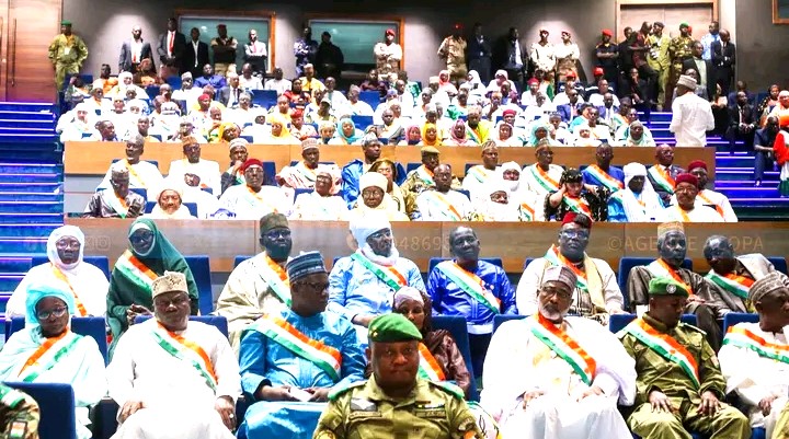 CCR-CONSEILLERS Installation officielle du Conseil Consultatif de la Refondation au Niger : La voix du peuple, désormais audible à travers une institution