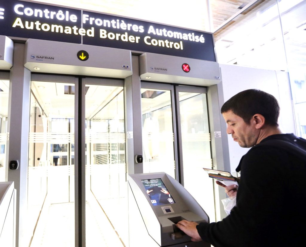 PASSEPORT-1024x829 Intégration : Le Niger opte pour des documents d’identité modernes et sécurisés