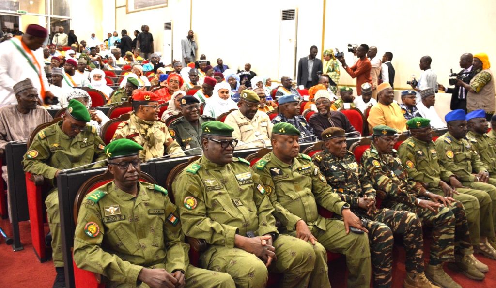 CCR-CLOTURE-2-1024x595 Niger : La première session du CCR prend fin sur une note d’espoir