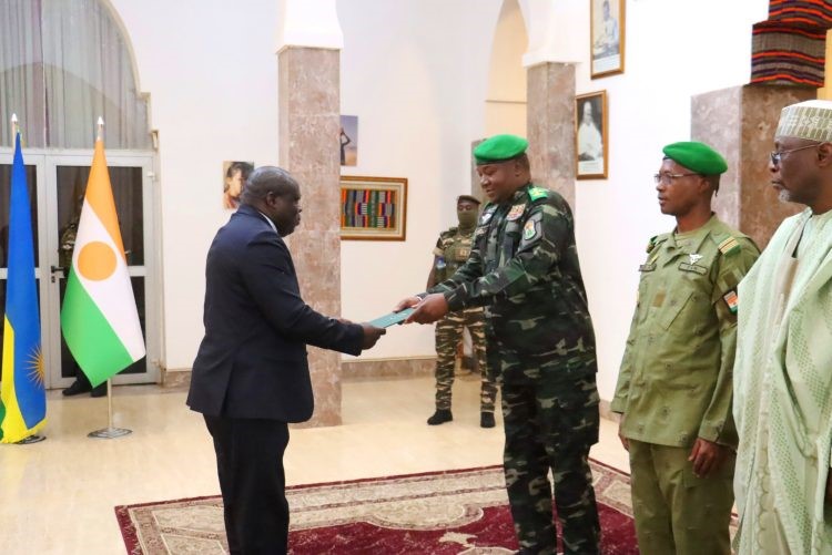 Republique-Rwanda-scaled-1 Diplomatie : Le Niger accueille 6 nouveaux Ambassadeurs