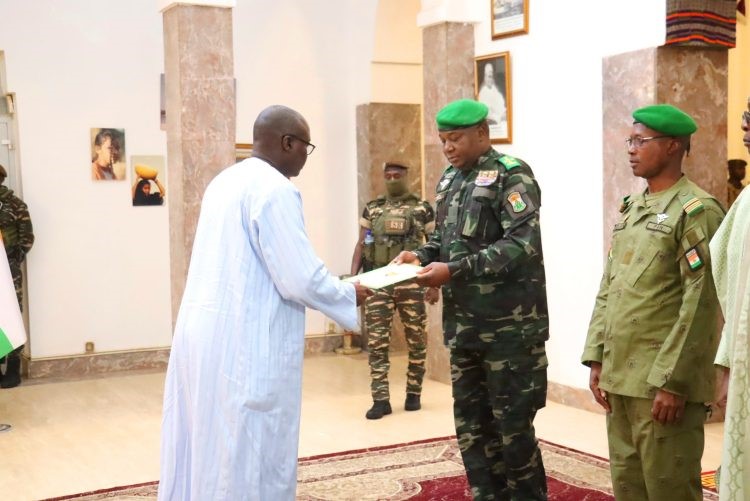 Republique-du-Senegal-scaled-1 Diplomatie : Le Niger accueille 6 nouveaux Ambassadeurs