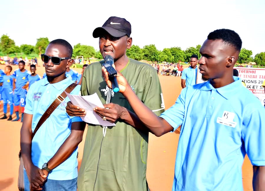 COMITE 8ième Edition du Tournoi des Grandes Vacances TGV CHILDRENS OF TENERE : ONZE-PRO remporte la coupe face à GUERRIER FC