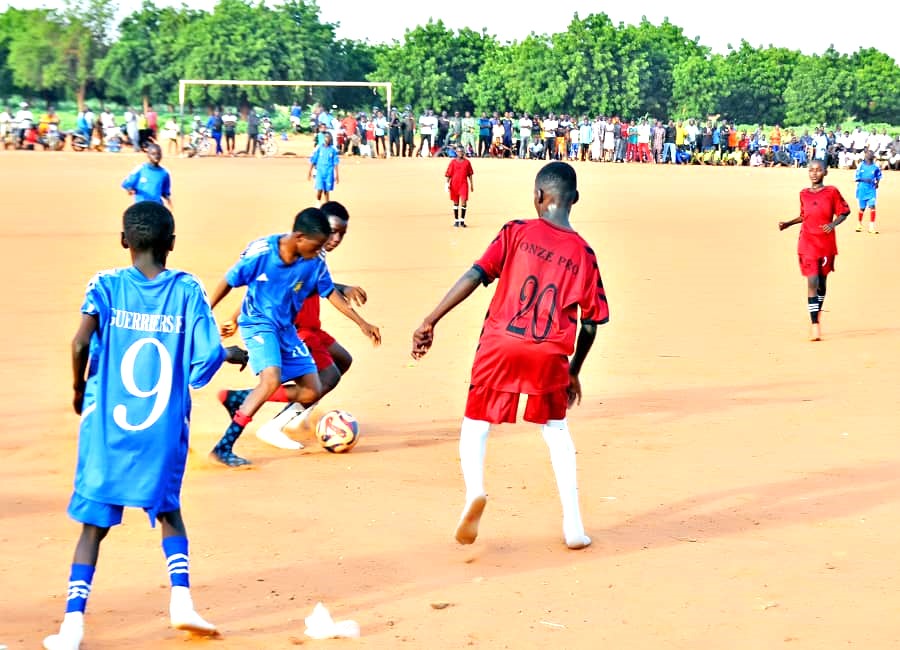 MATCH-1 8ième Edition du Tournoi des Grandes Vacances TGV CHILDRENS OF TENERE : ONZE-PRO remporte la coupe face à GUERRIER FC
